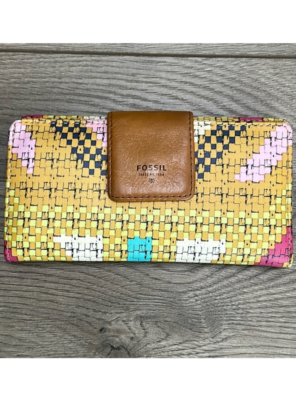 NWOT Fossil Long Bifold Wallet Weave Design Yellow Brown‎